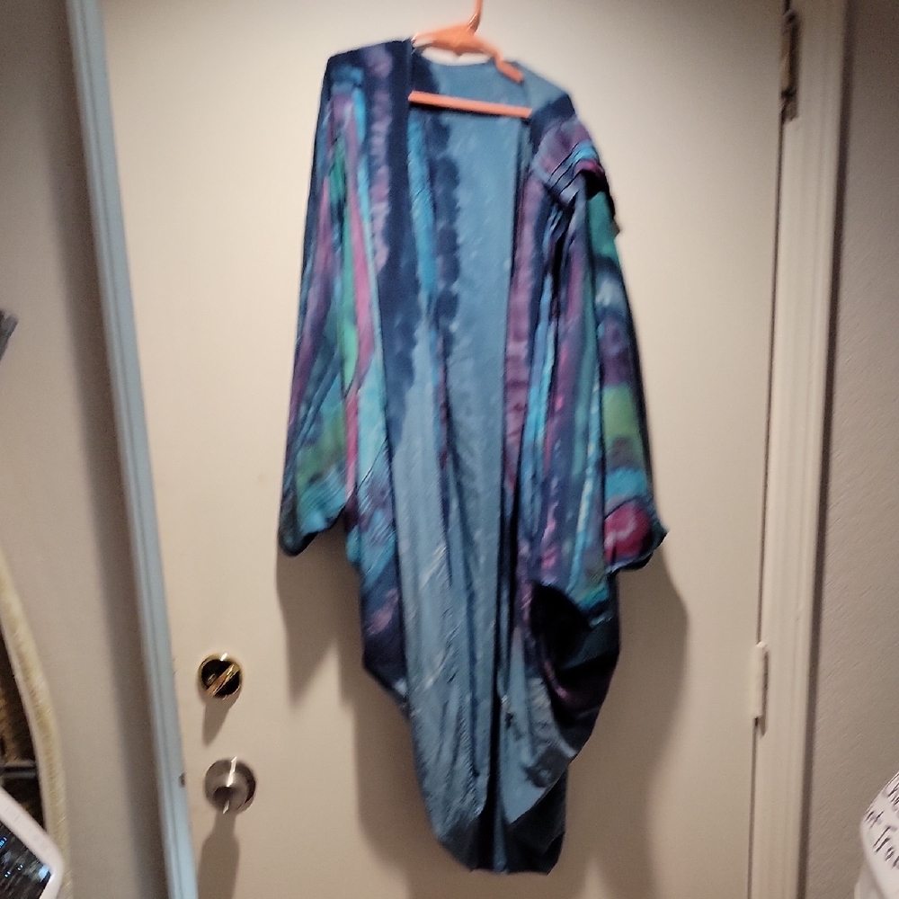 Multicolor Flowing Kimono